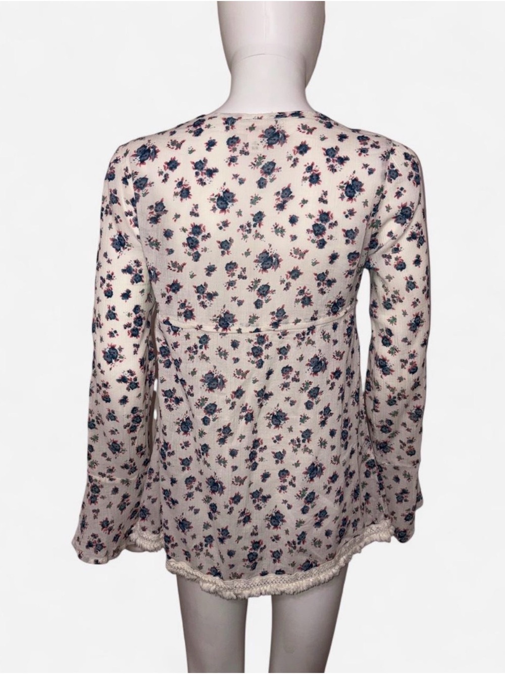 Decree Cream Floral long bell sleeve tunic blouse - Picture 2 of 7